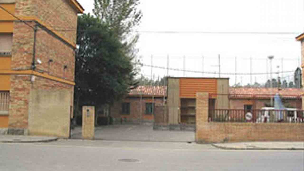 Apoyo legal a familiares de internos en Girona: Especialistas en derecho penitenciario