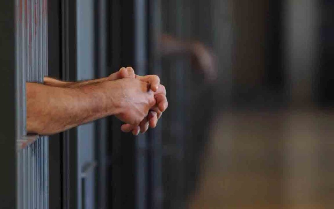 Abogado penitenciario en Lleida | Indultos y medidas de gracia para presos
