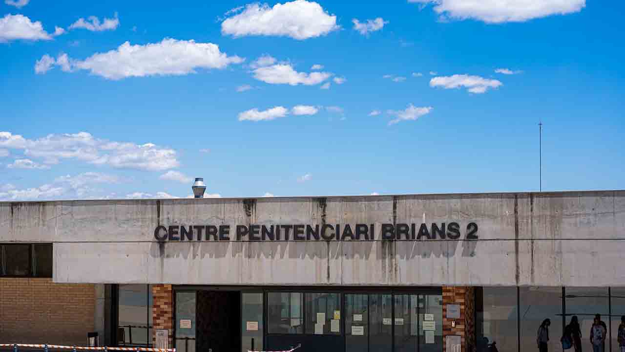 Defensa y asesoramiento jurídico para internos en Brians 2