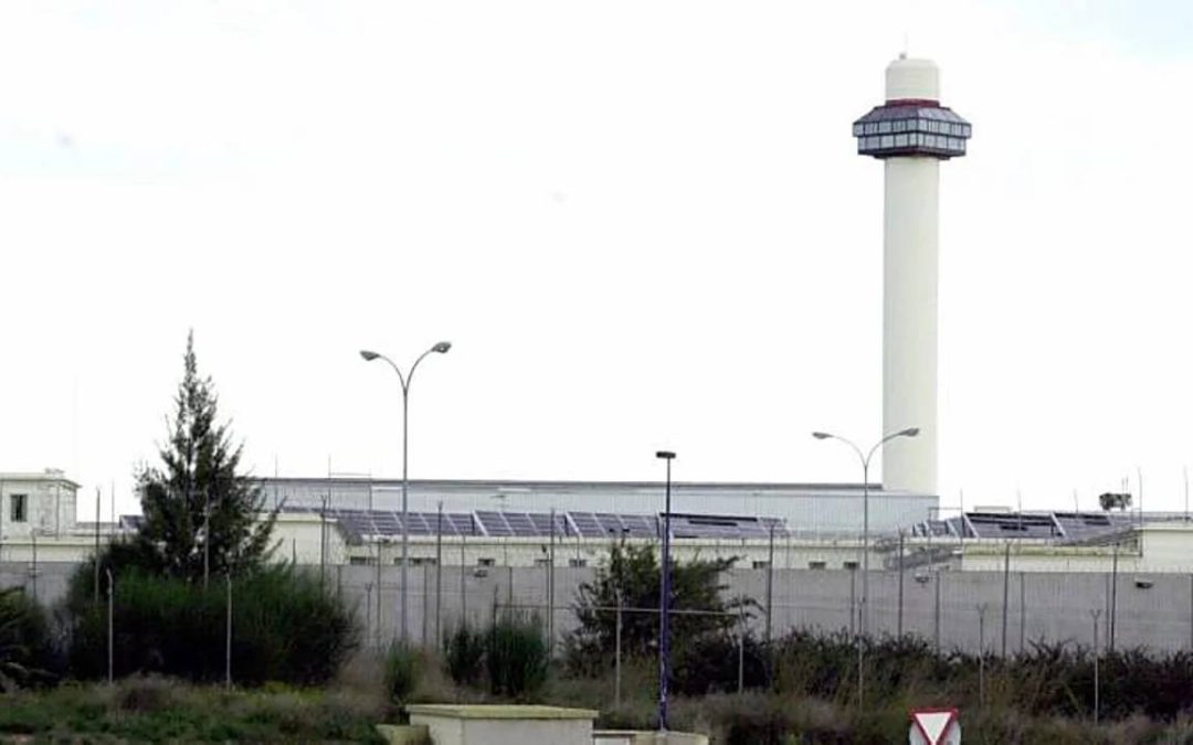 Asesoramiento a familiares de internos en prisiones de València