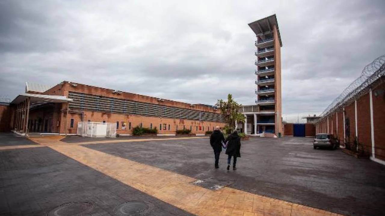 Asesoramiento a familiares de presos internos en Málaga I